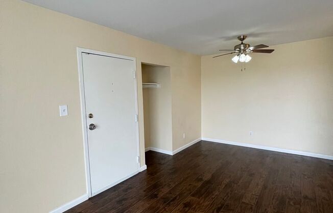 2 beds, 1 bath, 825 sqft, $775