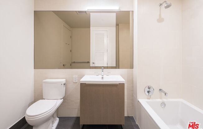 1 bed, 1 bath, 760 sqft, $3,100, Unit 1510