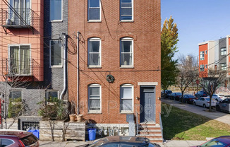 1782 FRANKFORD AVE