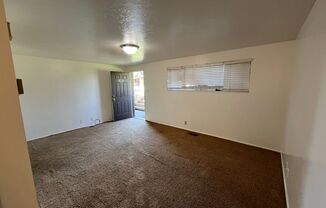 2 beds, 1 bath, $1,195, Unit CREC 4 Plex - 1433