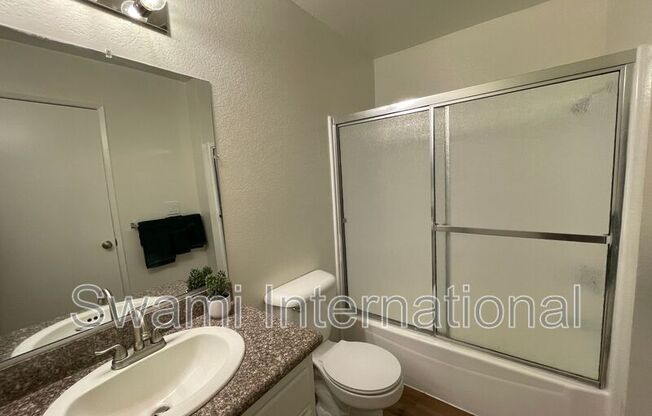 10030 Rosecrans Ave.