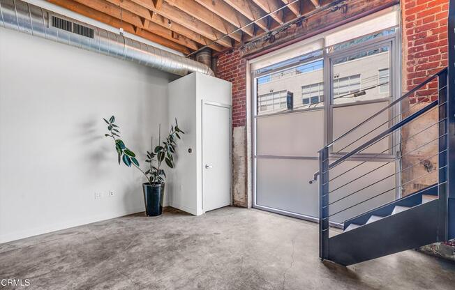 2 beds, 1.5 baths, 1,380 sqft, $5,300, Unit 111