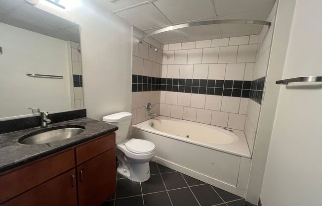 Studio, 1 bath, $1,160, Unit 2G