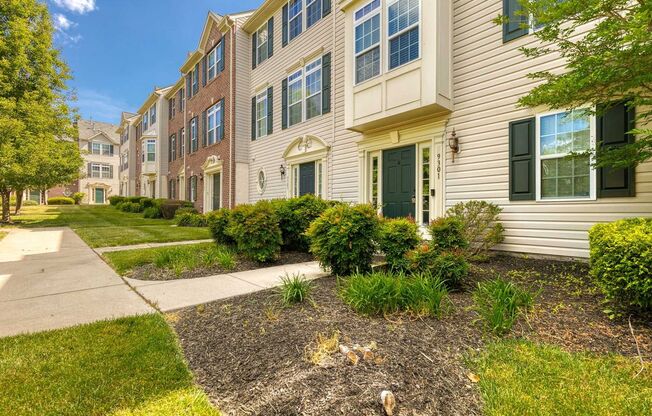 Luxury 4bd 2.5bth Garage Townhome for Rent in Owings Mills!