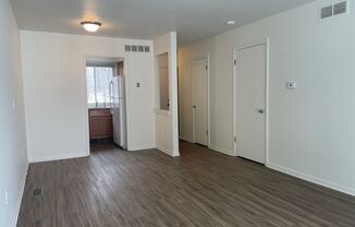 2 beds, 1.5 baths, $1,295