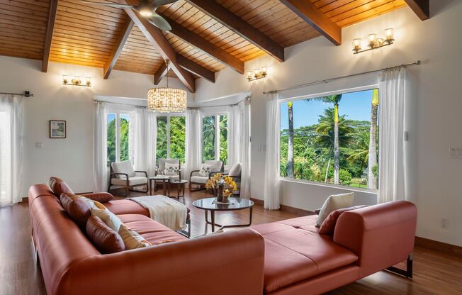 Furnished 5 Bed/5 Bath Luxury Oasis in Haiku with OceanViews