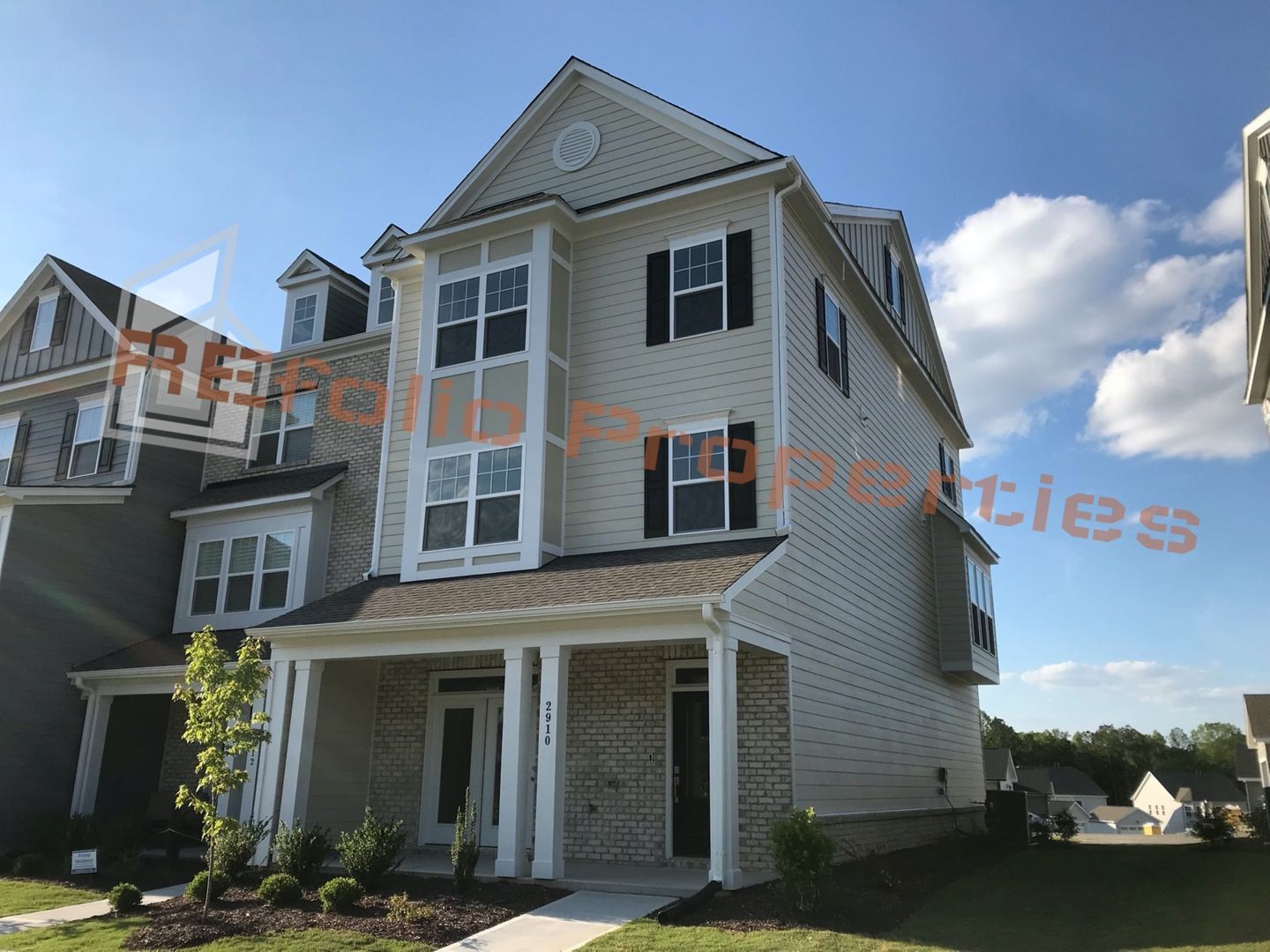 Luxury 3 Story 4 Bedroom, 3.5 Bath Townhome End Unit at Smith Farm, Apex, Available July 14th!
