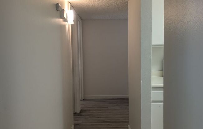 2 beds, 1 bath, $1,000, Unit #12