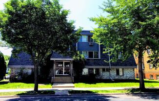 3452 Emerson Ave S.