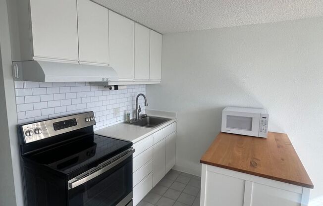 1 bedroom in Waikiki!