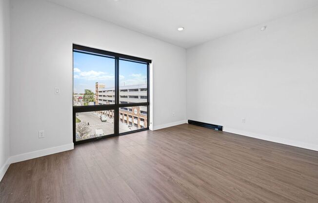 1 bed, 1 bath, 521 sqft, $1,550, Unit 511