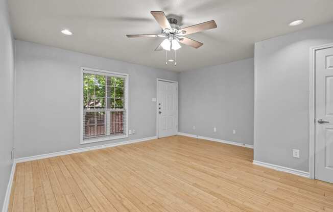 V6 bedroom