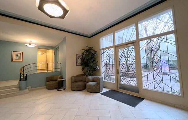 Studio, 1 bath, 488 sqft, $1,115, Unit 109