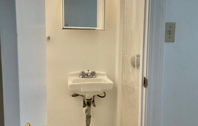 Studio, 1 bath, $2,095, Unit A