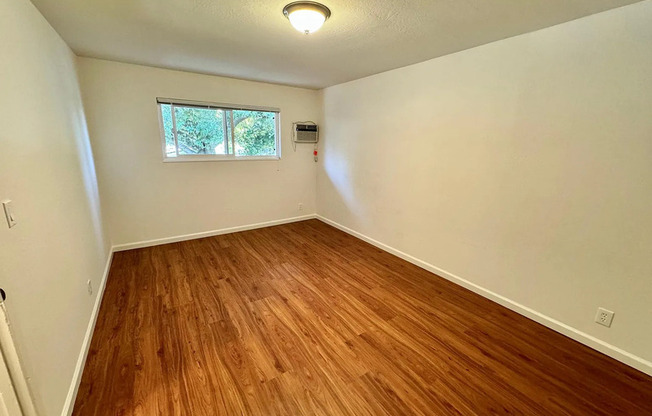 56 CTR ST