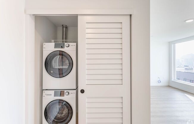 Studio, 1 bath, 254 sqft, $1,400, Unit 320
