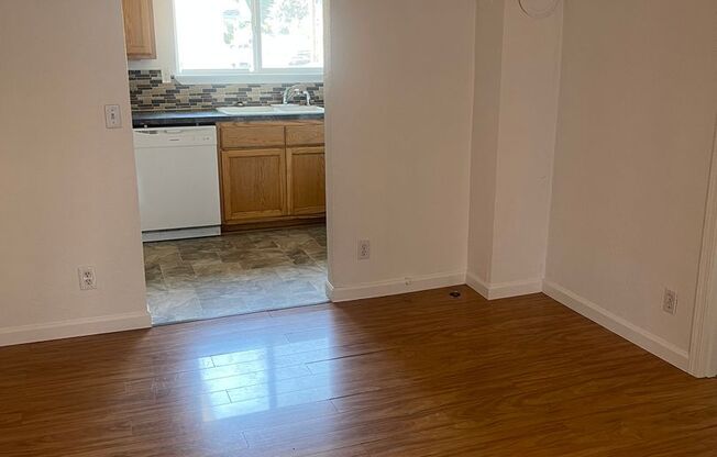 3 beds, 1 bath, $1,895