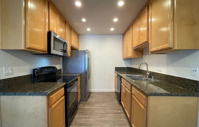 2 beds, 2 baths, 980 sqft, $3,045, Unit 817-10