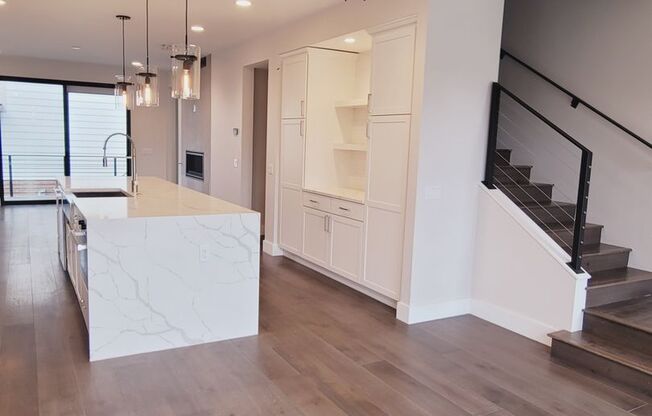 Luxury Downtown Townhome