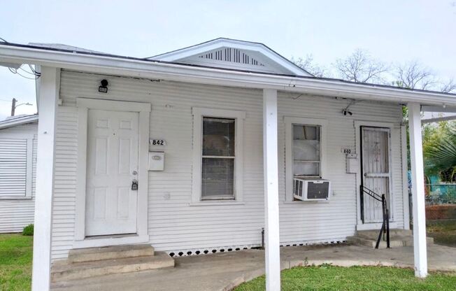 840 Steves Ave