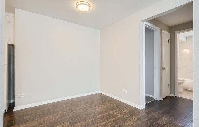 2 beds, 1 bath, 700 sqft, $1,395, Unit 101