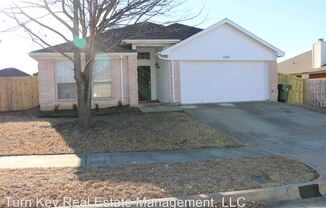 6104 Brookfall Dr