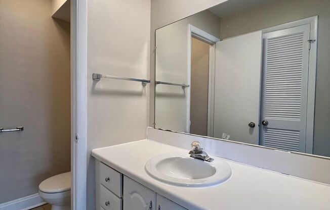 2 beds, 1.5 baths, $1,745, Unit 565-1