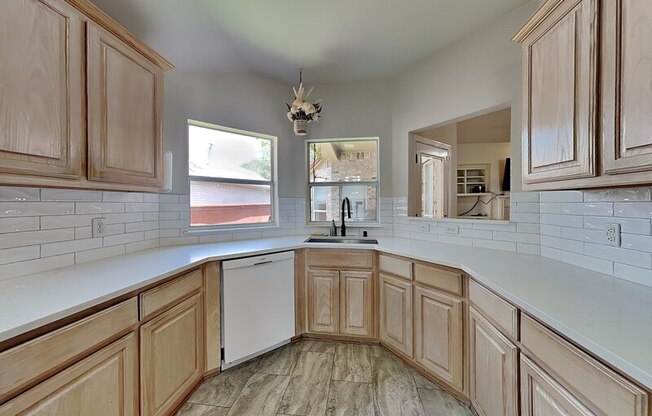 1716 ALPINE DR