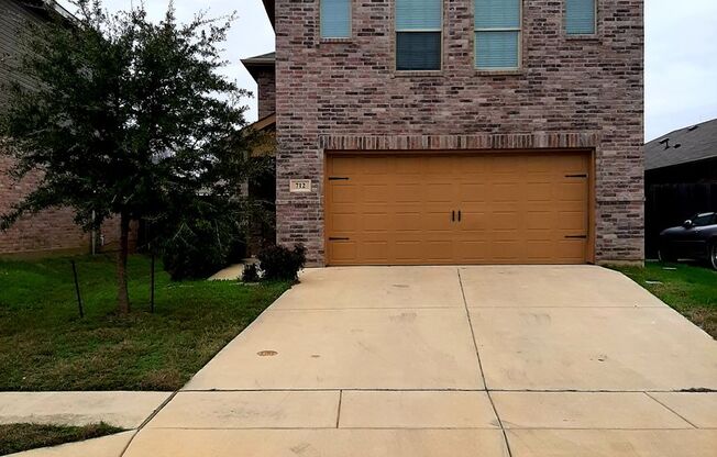 Beautiful 3 Bedroom 2 and a half bath in River Gardens Addition