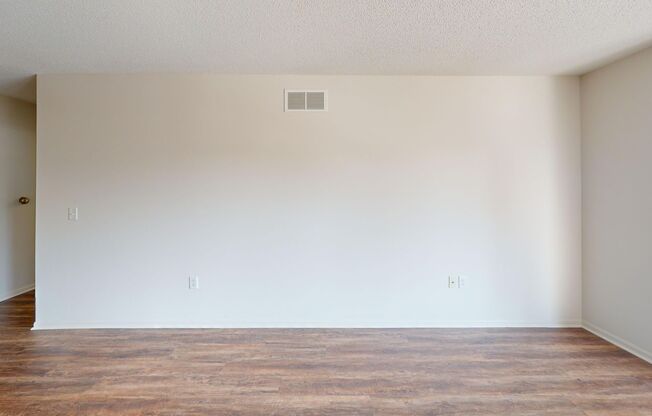 1 bed, 1 bath, 724 sqft, $1,595, Unit 22-306