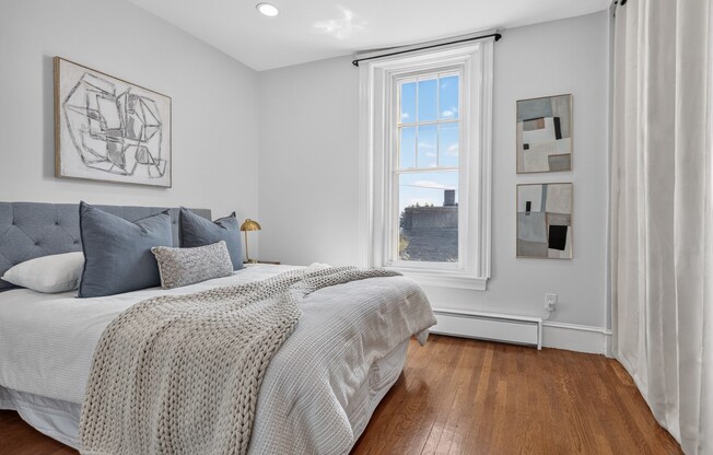 44 BEACON ST
