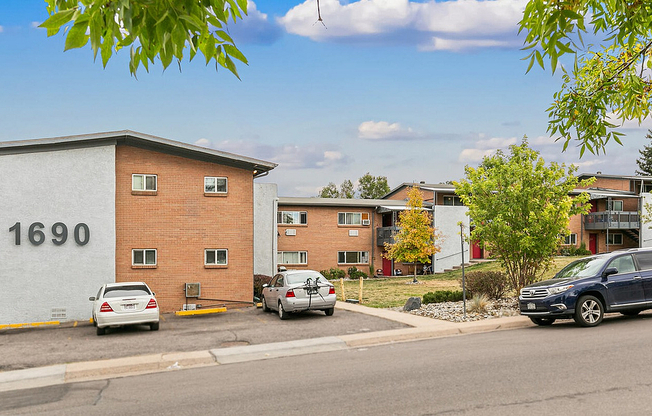 1690 EATON