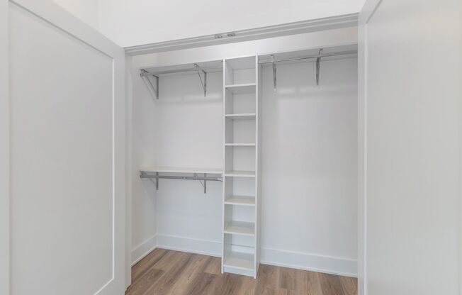 1 bed, 1 bath, 650 sqft, $1,524, Unit 402