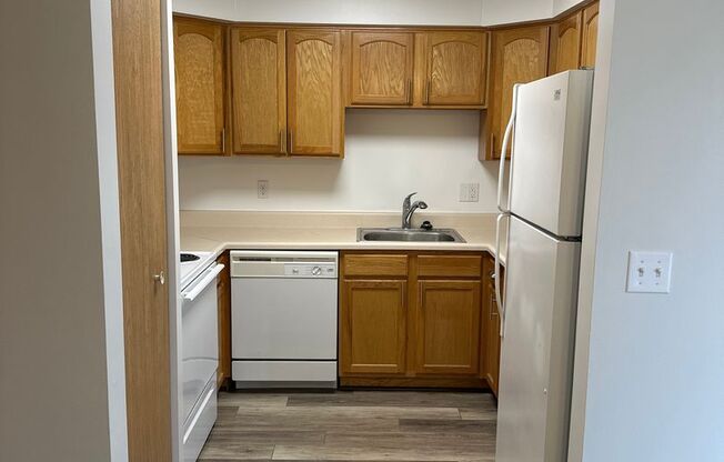 1 bed, 1 bath, 625 sqft, $1,150, Unit 204E