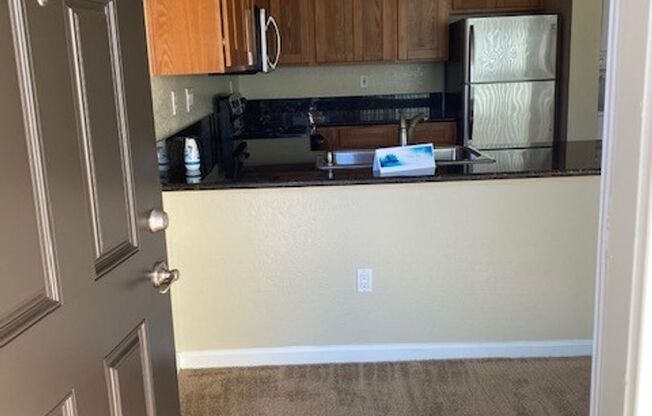 2 beds, 2 baths, 900 sqft, $2,025, Unit 122