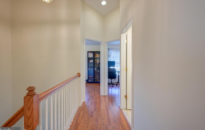8827 MONTJOY PL