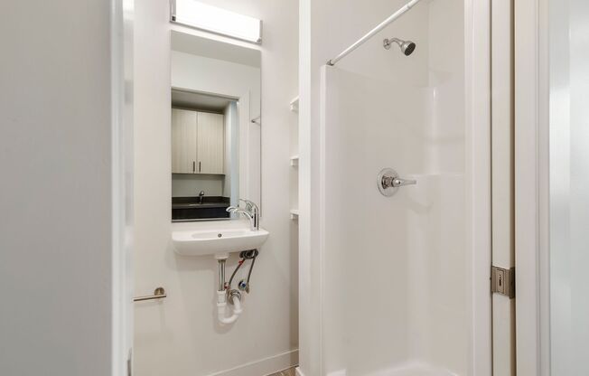 Studio, 1 bath, 200 sqft, $1,015