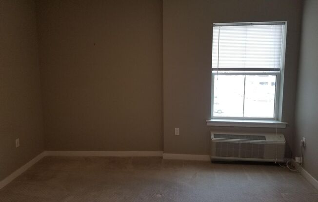 1 bed, 1 bath, 797 sqft, $2,470, Unit 213