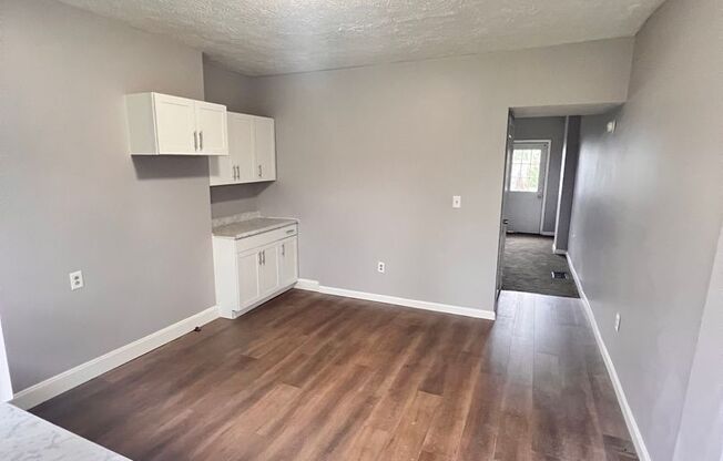 2 beds, 1 bath, 1,000 sqft, $925, Unit 605