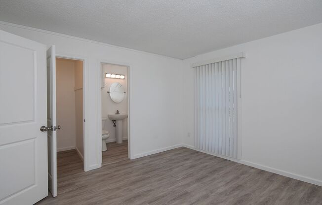 1 bed, 1 bath, $1,895, Unit 32
