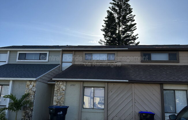 2707 HUNT CLUB LN