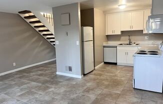 SUNNYVALE- 2 Bedroom 1.5 Bath Condominium -Washer & Dryer Included
