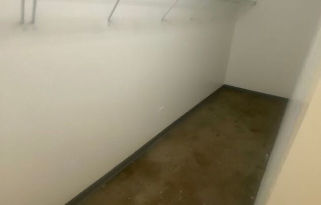 2 beds, 1 bath, 1,450 sqft, $1,295, Unit 035