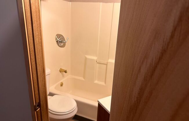 2 beds, 2 baths, $1,000