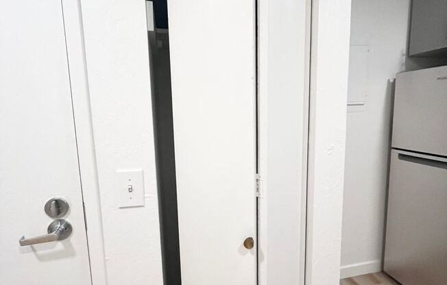 Studio, 1 bath, 480 sqft, $1,395, Unit 118