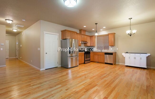 Charming Four Bedroom Home in Aloha on Quiet Cul-De-Sac!