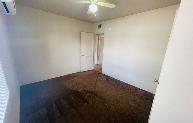 2 beds, 1 bath, $1,125