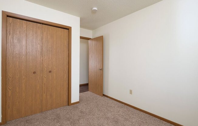 Carlton Place Apartments | 2 Bdrm - Plan A - Bedroom