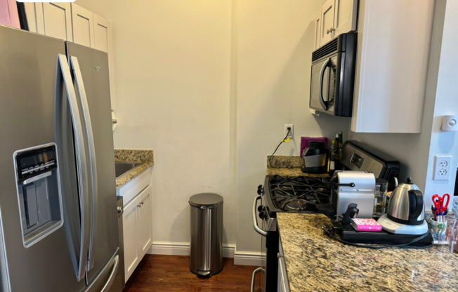 Studio, 1 bath, 496 sqft, $3,000, Unit 2A