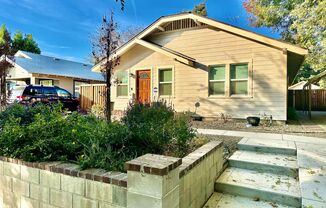 3 beds, 1 bath, $2,450